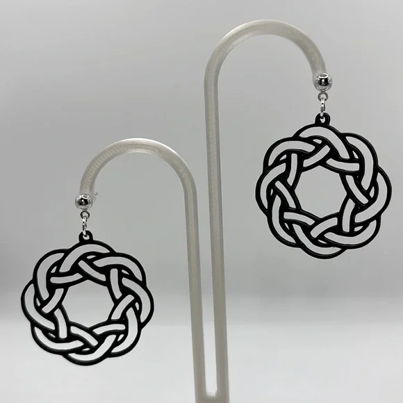 Black Knot Earrings - Picture 4 of 4